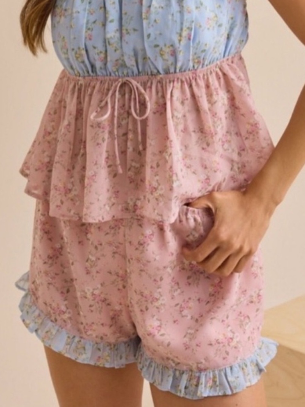 New Altar’d State Floral Ruffle Trim Shorts